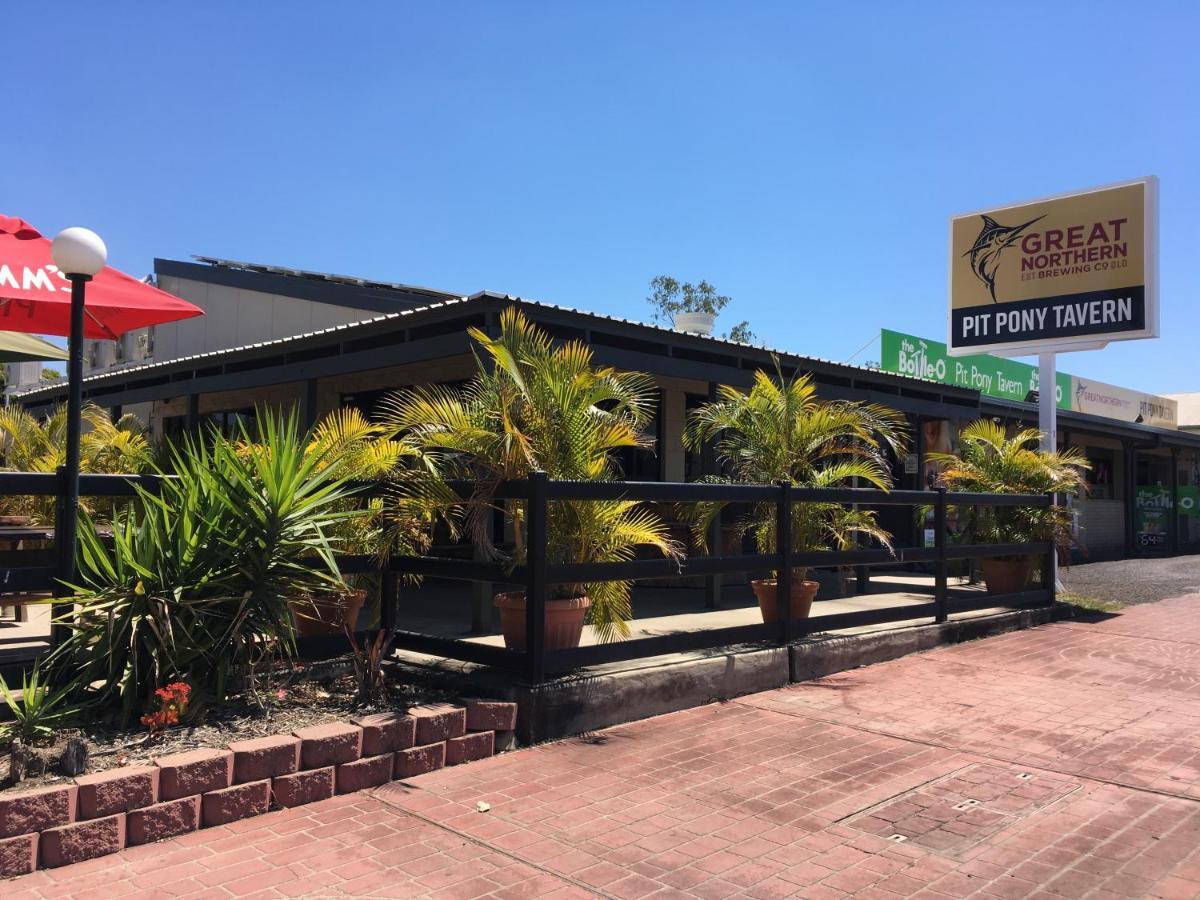 Collinsville Motel Exterior photo
